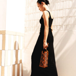 Behati Bottle Carrier in Black & Brown Zigzag